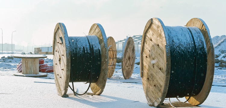 如何判斷危廢和固廢 危廢和固廢的判定標準?租用農田處理廢油桶致土壤污染 ，三家出售危廢的公司被列為共同被告，這三家公司將面臨哪些處罰  健明迪檢測