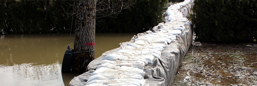 低壓成套開關(guān)設(shè)備和控制設(shè)備檢測(cè)